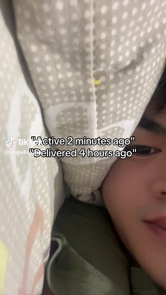 Understanding Message Delivery Times on Chat Apps