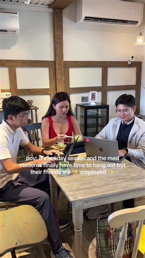 Holiday Hangouts: Med Students vs. Employed Friends