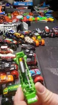 Tumbril Cyclone Remote Control Monster Truck Build - Star Citizen Crafting v0.0rL