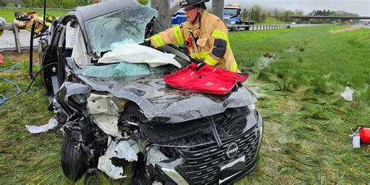 Crews use Jaws of Life to remove driver from crashed car