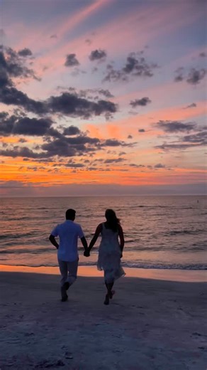 Emery Miller | I fall in love with you more and more everyday ❤️ • • Spontaneous trip to St. Pete for engagement pictures! 📸 | Instagram