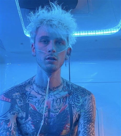 Machine Gun Kelly Speaks Out After Claims That He Attempted To Punch A Fan At His Concert - Daily Soap Dish