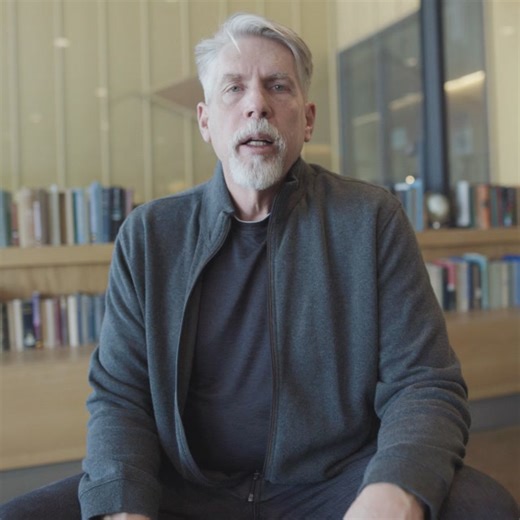 Associate Professor Jonathan Mahaney highlights how Monash’s analytics pathway offers options for technical learners and business professionals who want to build confidence in data. | Monash Online