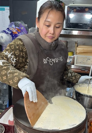 Explore Jianbing: A Fusion of Chinese and Korean Street Food