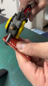 I tried making a leather key chain #leathercraft #satisfying #leatherwork #handmadeleather #genuineleather #leatheraccessories #leatherworking | Torross Leather Craft