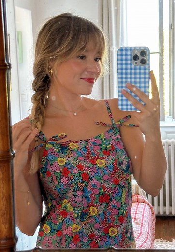 La Vie en Rose: Embracing Colorful Perspectives