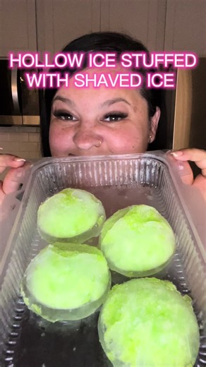 Enjoying ASMR: The Delight of Crunchy Shaved Ice