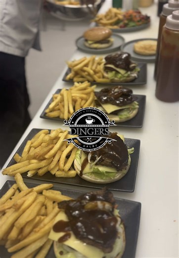 A little sizzle, a lot of skill! 🔥 Our chef brings the heat to every burger, making each one unforgettable. 🍔 Come see (and taste) for yourself! #DingersDalby #GrillMaster #BurgerLove