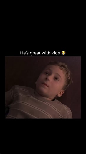 MEMES | MOVIES | HUMOUR on Instagram: "Scary Movie 3 follows Cindy Campbell, now a news reporter, as she investigates a series of bizarre occurrences, including mysterious crop circles and a lethal cursed videotape. The film masterfully weaves together parodies of The Ring, Signs, and 8 Mile, delivering a relentless barrage of slapstick and satire. As Cindy tries to save the world from an alien invasion and a vengeful spirit, the story leans into the utter absurdity of horror tropes, featuring e