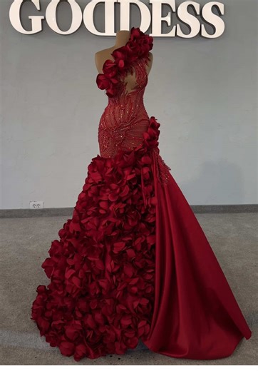 Romantic Love Inspired Dresses for Valentine's Day