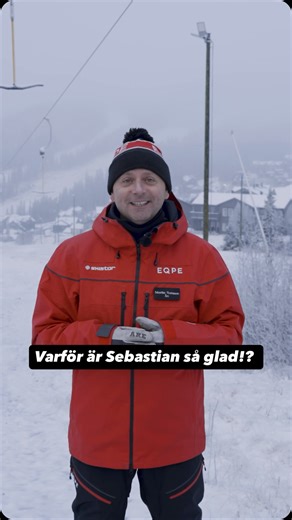 17K views · 230 reactions | Vi kan med glädje meddela att vi är i land med belysningsprojektet i Björnen. I vinter har vi upplyst skidåkning från Högåsliften till Copperhill i Björnen. Det innebär att vi kör skidåkning här 09.00-18.00 varje dag. På ett SkiPass för dagar innebär det 54 timmar skidåkning ❄️⛷️ | SkiStar Åre | Facebook
