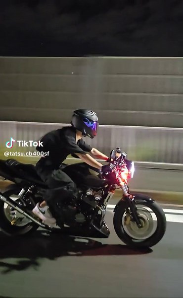 道の駅とかで声かけられると嬉しくない？？ #三重 #バイク好きな人と繋がりたい #cb400sf #honda #セパハンネイキッド #vtec #おすすめ #fyp #fypシ