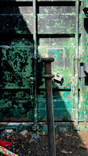 Adam Perry on Instagram: "Clove hitch #knots #clovehitch #rope #skills #diy"