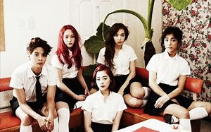 【f(x)】经典永不过时永远的神是存在的！那些好听的f(x)收录曲合集！回忆满满感动满满，听到前奏就瞬间梦回当年了，