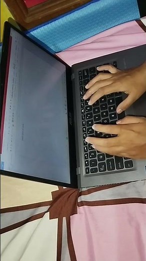 "Latihan Mengetik Menggunakan 10 jari"