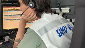 "On a une sacrée responsabilité": les assistants de régulation médicale en manque de reconnaissance