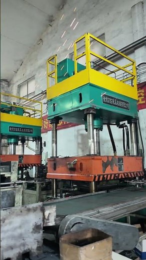 Inside Our Factory: Cement Raised Static Floor Manufacturing