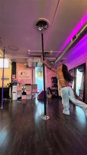 Ariel.Alexia (@ariel.alexia)’s videos with News or Something - Future