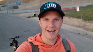 Close call at Laguna Seca: Ferrari 458, McLaren 650S & Cadillac ATS-V in action