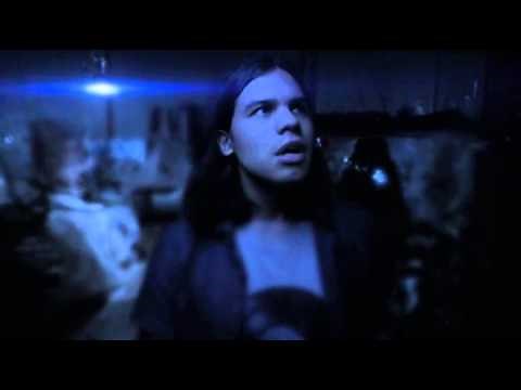 The Flash :Cisco uses his powers