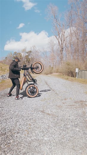 Test riding the Eclio F02 Electric Bike! 🤙🏾💯😎