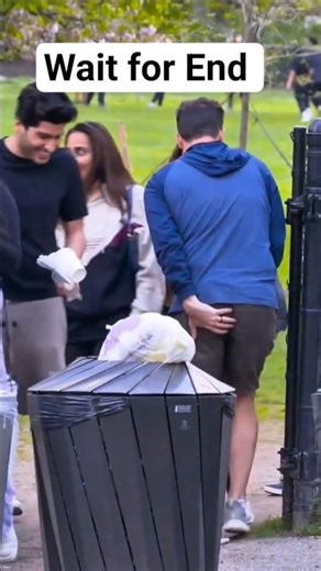 🤣🤣🤣proper disposal of fart in central pranks of New York #funny#funnyvideo