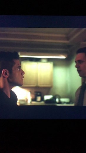 Exploring the 'Where is My Mind?' Scene in Mr. Robot