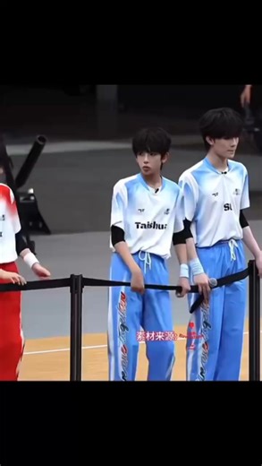 xinhao sedisegani dan dihormati itu sama anak gen4 maklum sih temen² dia di gen3 pun yg dah kenal lama masih tetap segan klo bareng xinhao tuh 😂 jadi inget kata enzai yg dia bilang pas pertama kali kenal xinhao tuh rada segan sama takut tapi pas dah kenal lama dia gk nyangka ternyata xinhao seasik dan sechill itu kok anaknya 😆 #suxinhao #chenjunming
