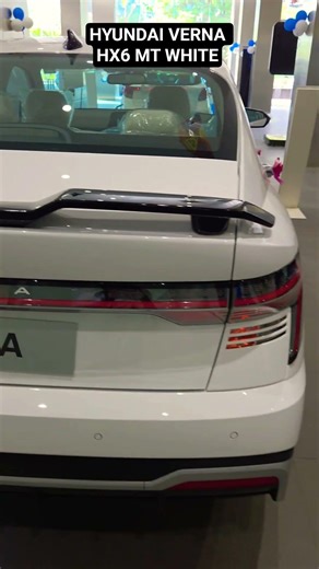 HYUNDAI VERNA HX6 MT WHITE