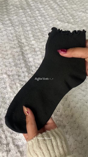 Styling Ruffled Socks: Trendy Ways to Wear Them