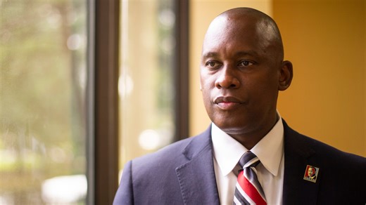 He helped take down Confederate statues in Memphis. Now, Van Turner wants to lead the city