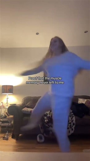 The difference a couple months make is crazy ￼ #balletdance #holisticballet #ballettechnique