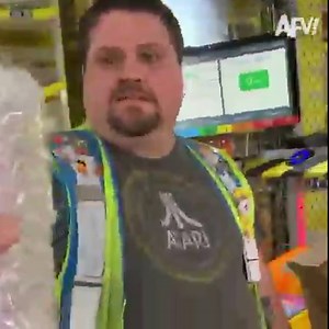 1M views · 11K reactions | Sorry, did you think you could TRUST your friends and family?! 﫣 | America's Funniest Home Videos | Facebook