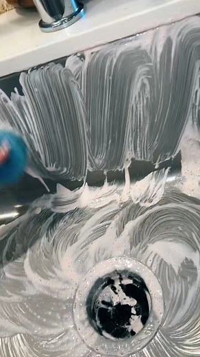 one of the last sink cleans in this apartment🧼🧼 #fyp #foryoupage #cleaningtiktok #CleanTok #asmr #asmrsounds #sinkclean #Home #SoFiBreakUpChallenge | Kaeli Mae