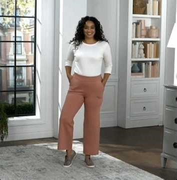 QVC model modeling pants,1020