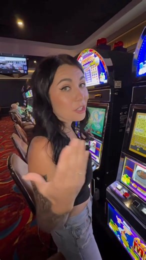 $100 Spins on Mr. Money Bags! #casino #slots #gambling #money #comedy