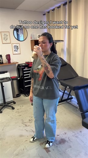 📍 North Dallas Texas Go to my website kianahopetattoo.com to book one of these 👀 #tattoodesigns #finelinetattoo #dallastattooartist #chrometattoo #microrealismtattoo