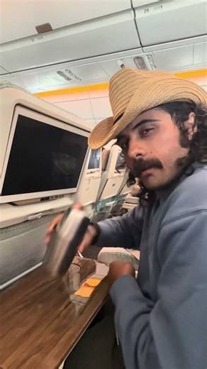 Never a boring flight, Cocktail making at 40,000 ft