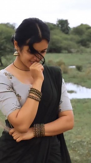 283K views · 5.2K reactions | Tere mohbbat ka .. Follow Gulzar Book...