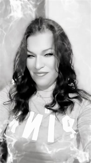 Becky B (@beckyxo44)’s videos with original sound - Aria Blu