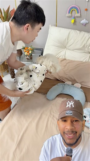 How he puts his puppy to bed 🥱