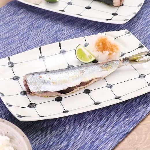 フライパンで簡単！ イワシの塩焼きのレシピ動画・作り方 | デリッシュキッチン