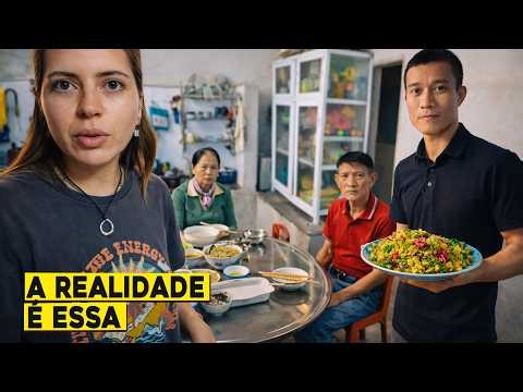 É ASSIM QUE TRATAM OS DESCONHECIDOS NO INTERIOR DO VIETNÃ