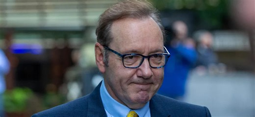 Kevin Spacey Reveals He Is Homeless, Drifting Between Hotels Years After Sex Scandals Upended His Career