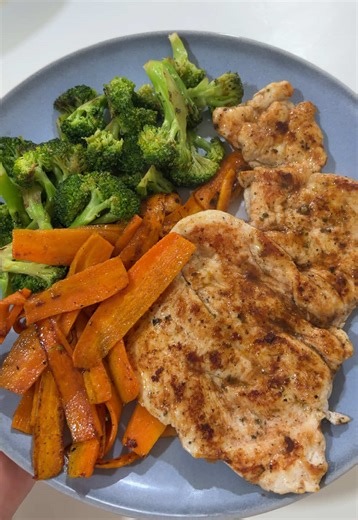 Grilled Chicken Breast with Sautéed Vegetables Recipe