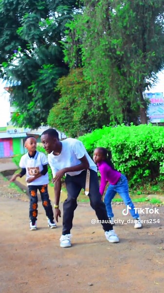 Pungulu Dance Challenge with Mcd Kids and Maua City Dancers