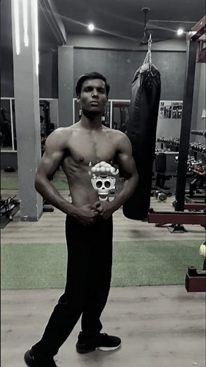 Front back Pose #gymworkout #likecommentshare #gymshorts
