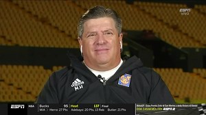 525K views · 8.4K reactions | ¡Frío o caliente con #PiojoEnPicante!   ¿El Universitario pesa más que en el Azteca?  ¿Era mejor el América de tu época? Miguel Herrera no se guarda nada en exclusiva con David Faitelson  | Futbol Picante | Facebook