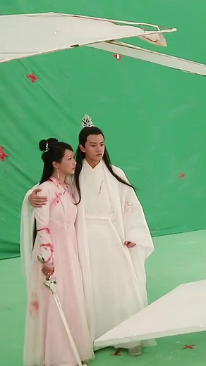 30K views · 1K reactions | Behind the scenes of "The Destiny of White Snake" #任嘉伦Allen #AllenRenJiaLun #AllenRen #RenJiaLun #任嘉伦 #RenGuoChao #chinaactor #chinesecelebrity #chinesedrama #chineseactor #任国超 #เหรินเจียหลุน #เหรินเจียหลุน任嘉伦 #임가륜 #임국초 #天乩之白蛇传说 #TheDestinyofWhiteSnake | 任嘉伦 Allen Ren Jia Lun | Facebook