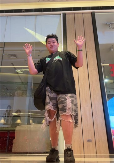 Holiday Dance Challenge with Emz